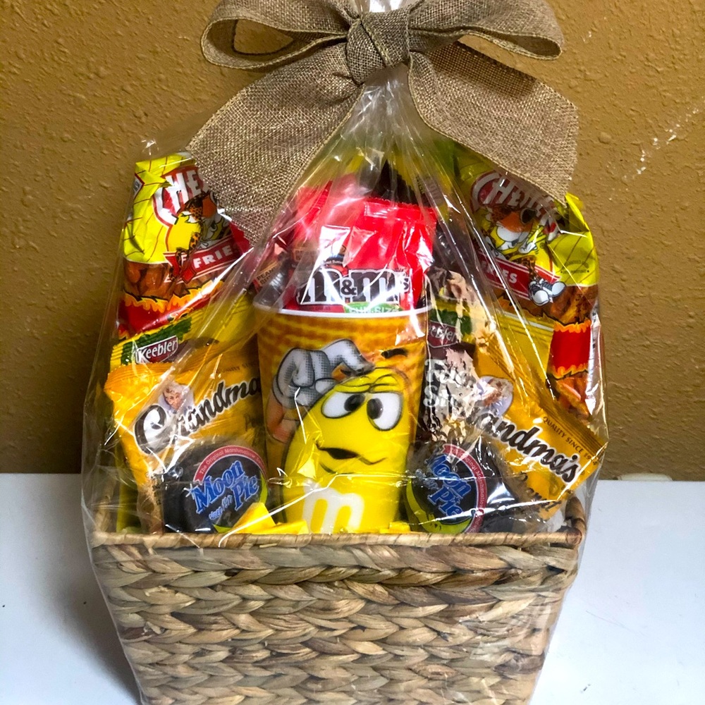 M&m gift basket